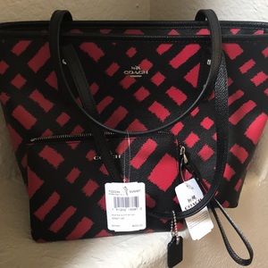 Authentic Coach tote and zip wristlet